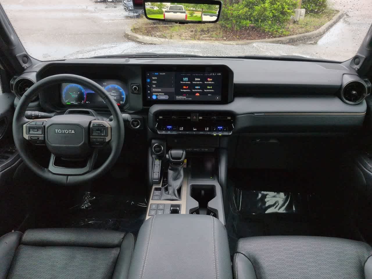 Certified Used 2025 Meteor Shower Toyota  image 14