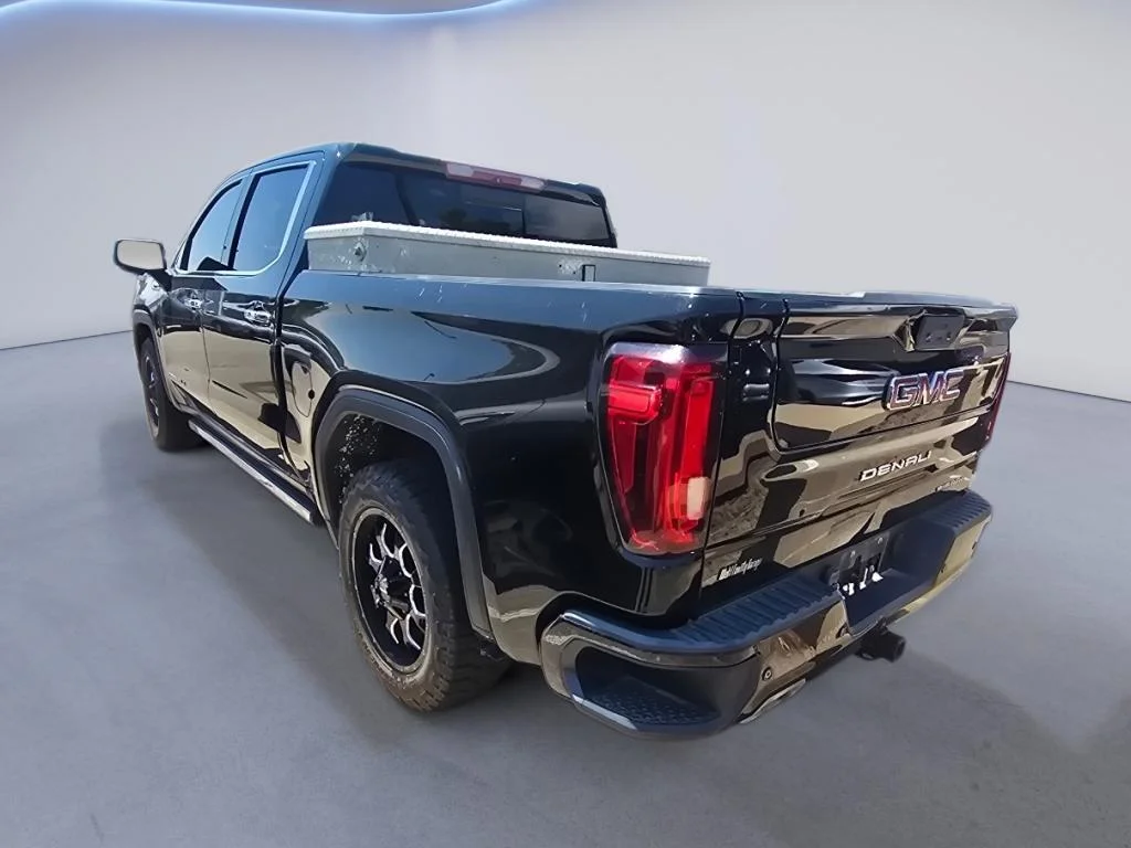 Used 2019 Onyx Black GMC Denali image 3