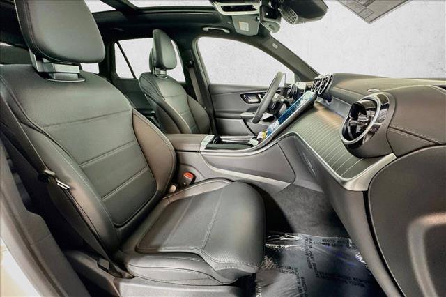 New 2027 Polar White Mercedes-Benz GLC 300 image 56