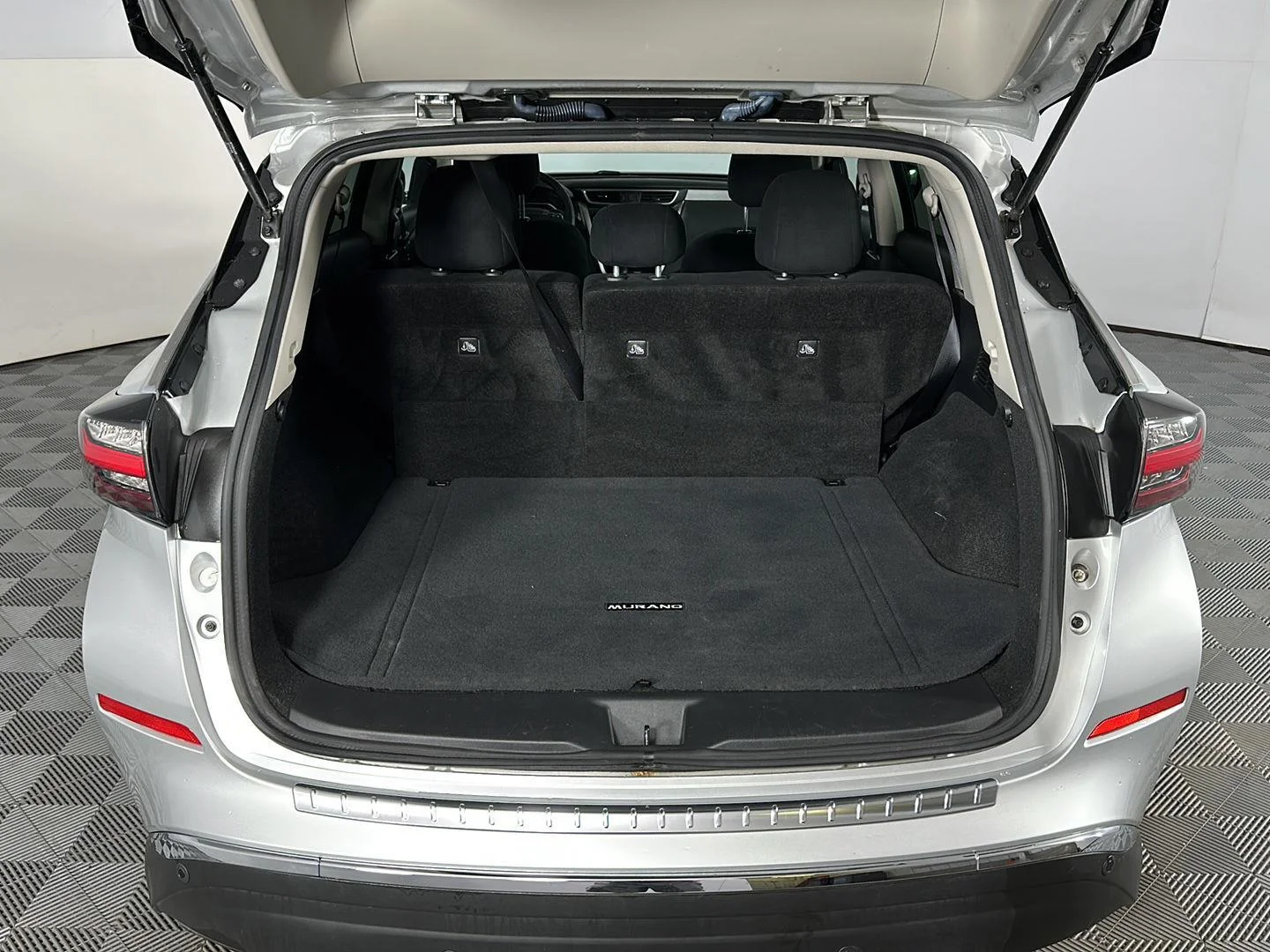 Used 2023 Brilliant Silver Metallic Nissan S image 22