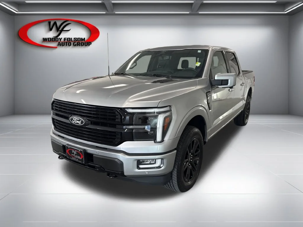 Used 2025 Silver Ford Platinum image 3
