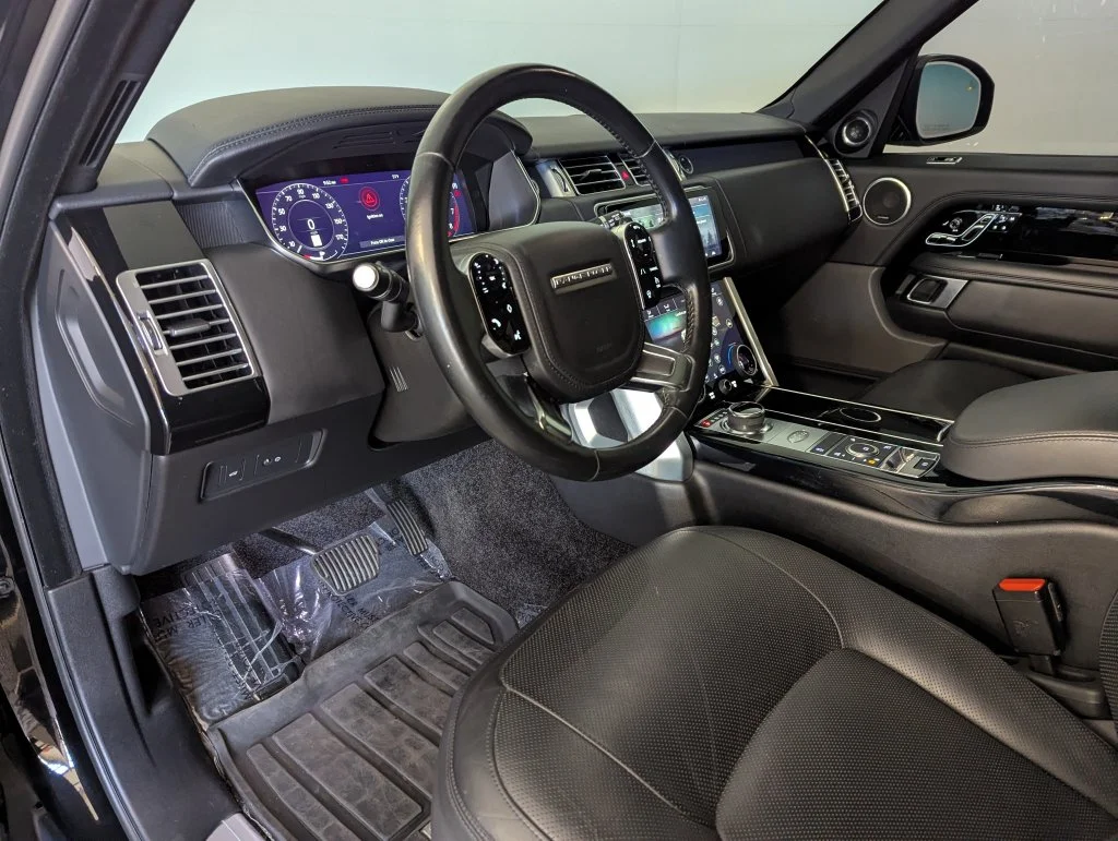 Certified Used 2019 Black Land Rover 5.0L V8 Supercharged image 26