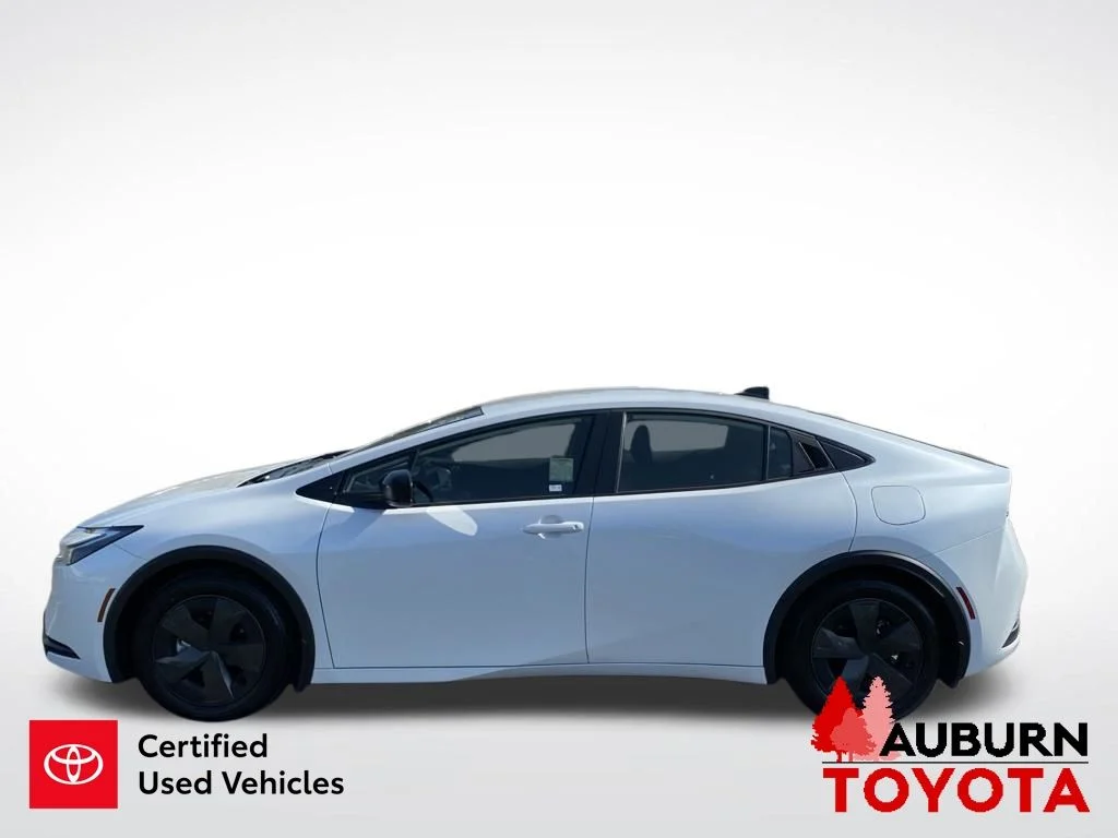 Certified Used 2026 Wind Chill Pearl Toyota SE image 5