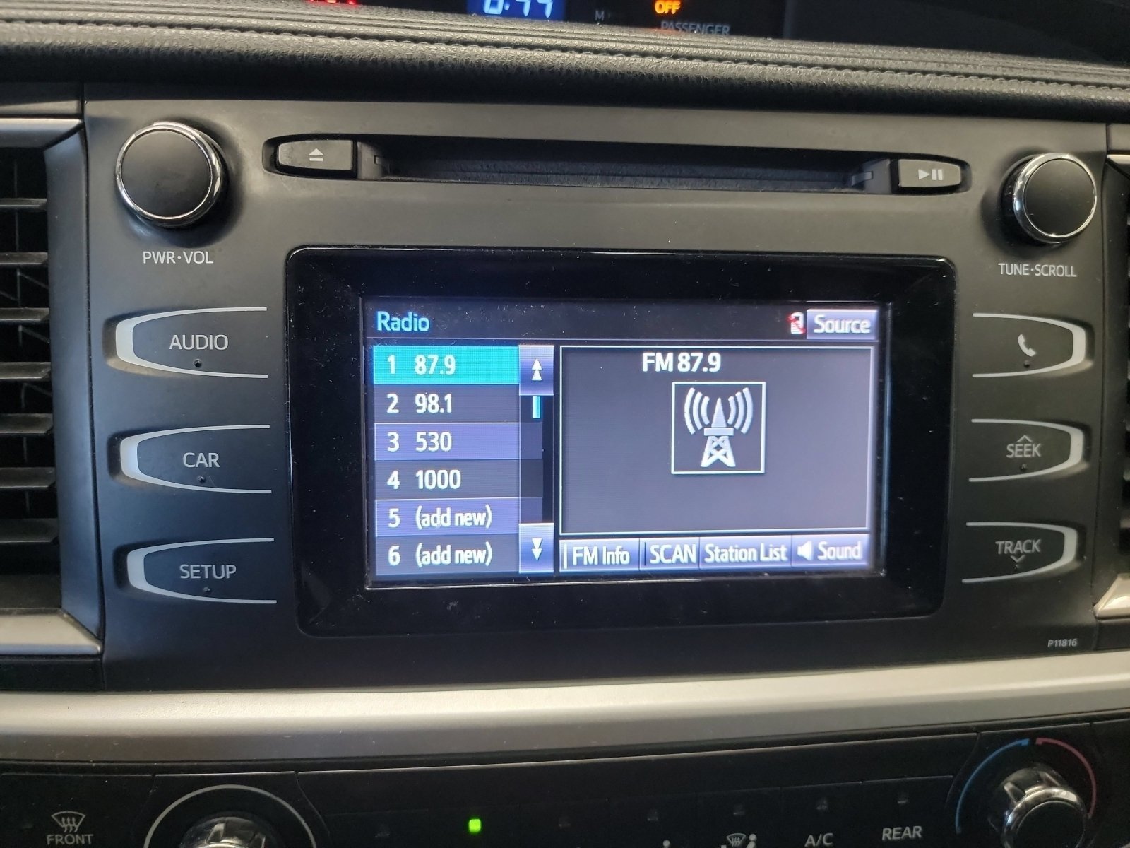 Used 2019 Midnight Black Metallic Toyota LE image 21