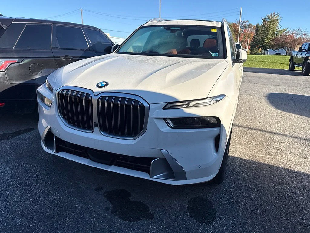 2023 BMW X7