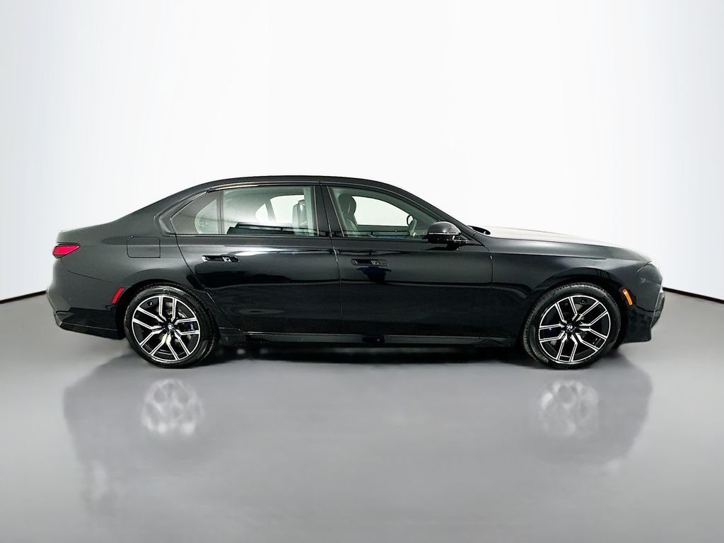 Used 2026 Black Sapphire Metallic BMW 760i xDrive image 4