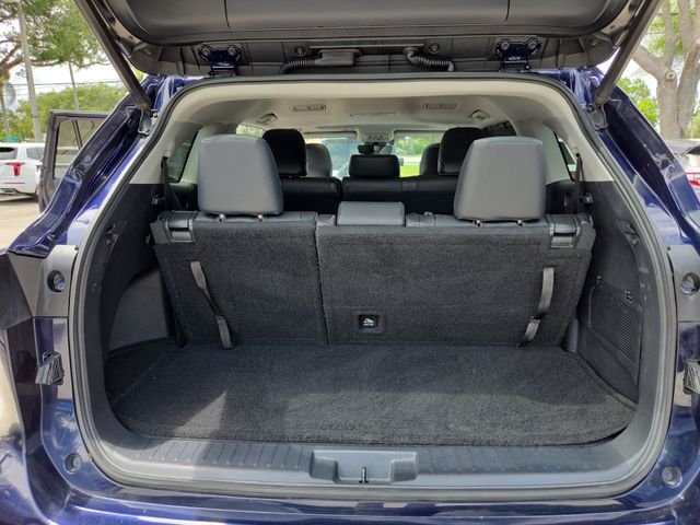 2021 Toyota Highlander XLE - Photo 24