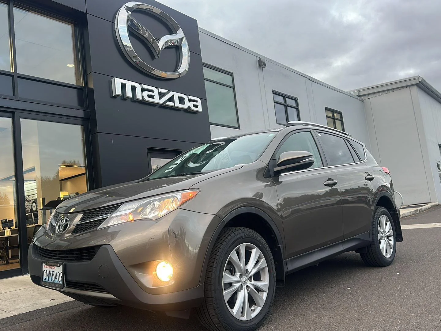 Used 2013 Pyrite Mica Toyota Limited image 1