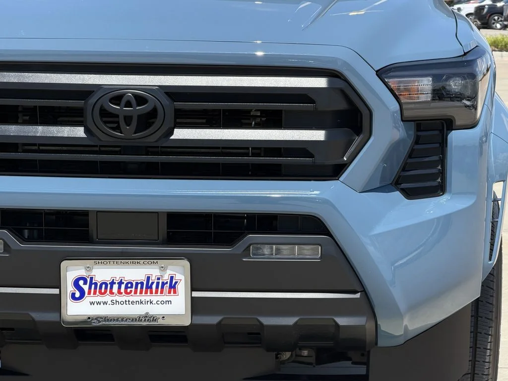Used 2026 Blue Toyota SR5 image 8
