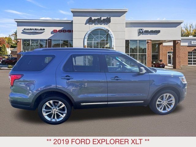 Used 2019 Blue Ford XLT image 7
