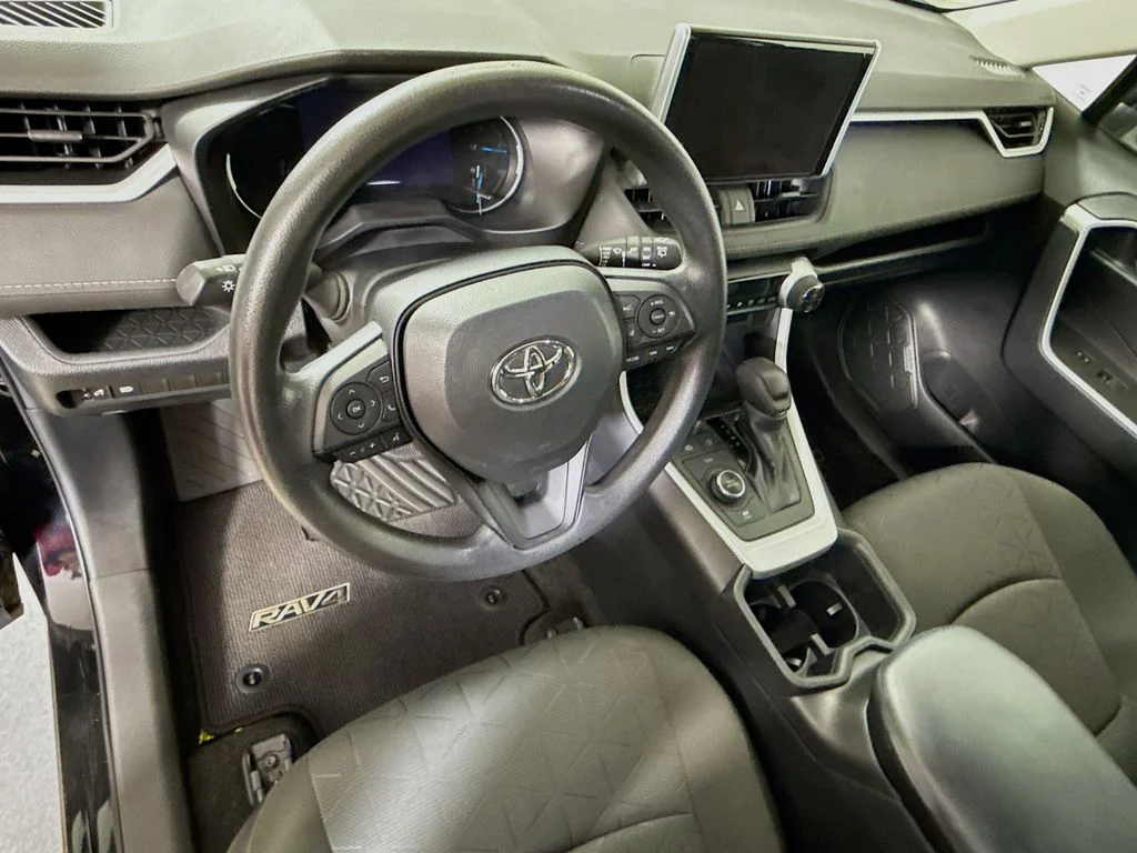 Used 2023 Midnight Black Metallic Toyota Hybrid XLE image 10