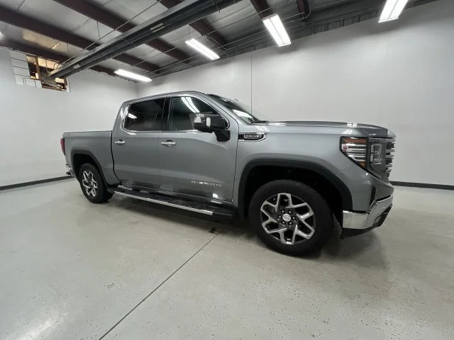 2024 GMC Sierra 1500 SLT - Photo 9