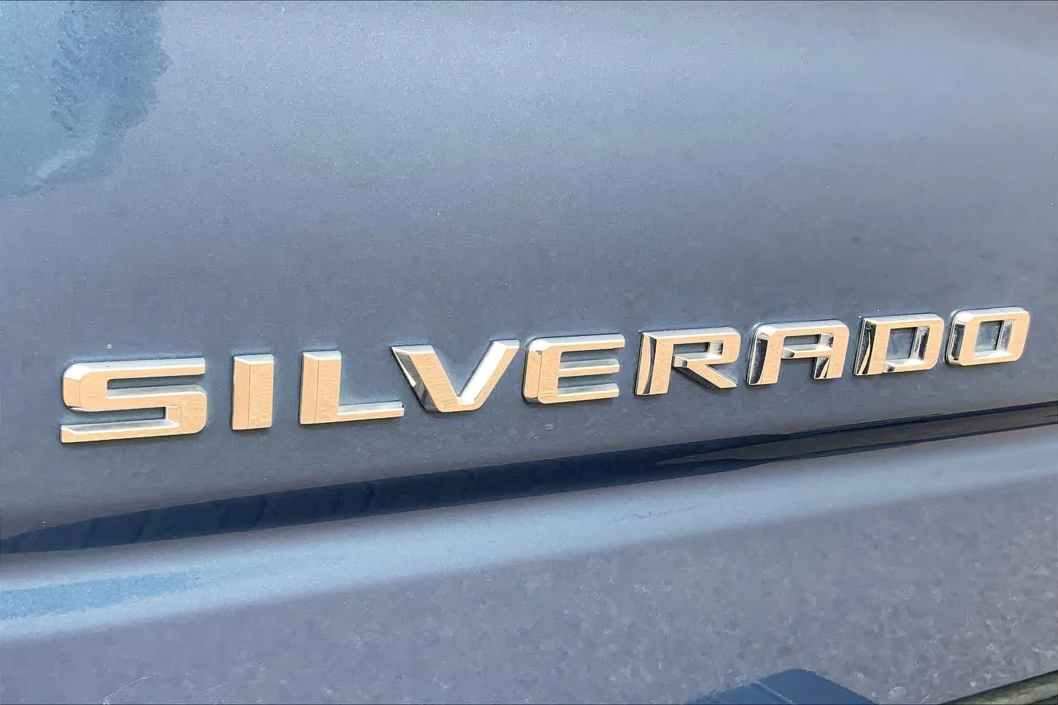 Used 2024 Lakeshore Blue Metallic Chevrolet LTZ image 31