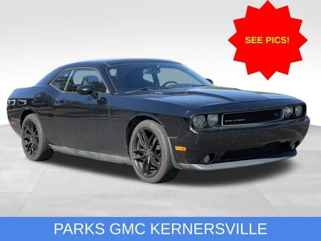 2012 Dodge Challenger's photo