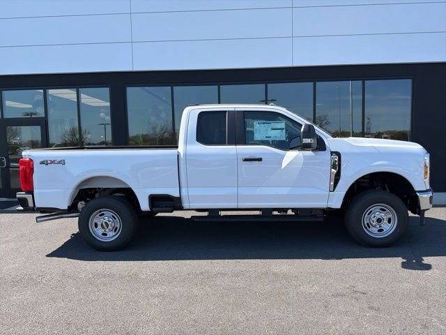 New 2026 Oxford White Ford F-350® XL image 2