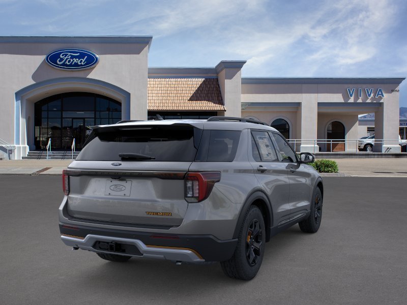 New 2026 Carbonized Gray Metallic Ford Tremor® image 8