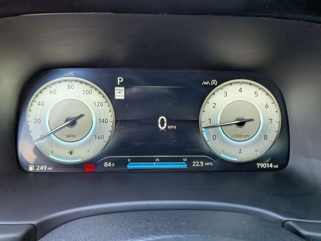 Used 2024 Silver Hyundai Calligraphy image 14