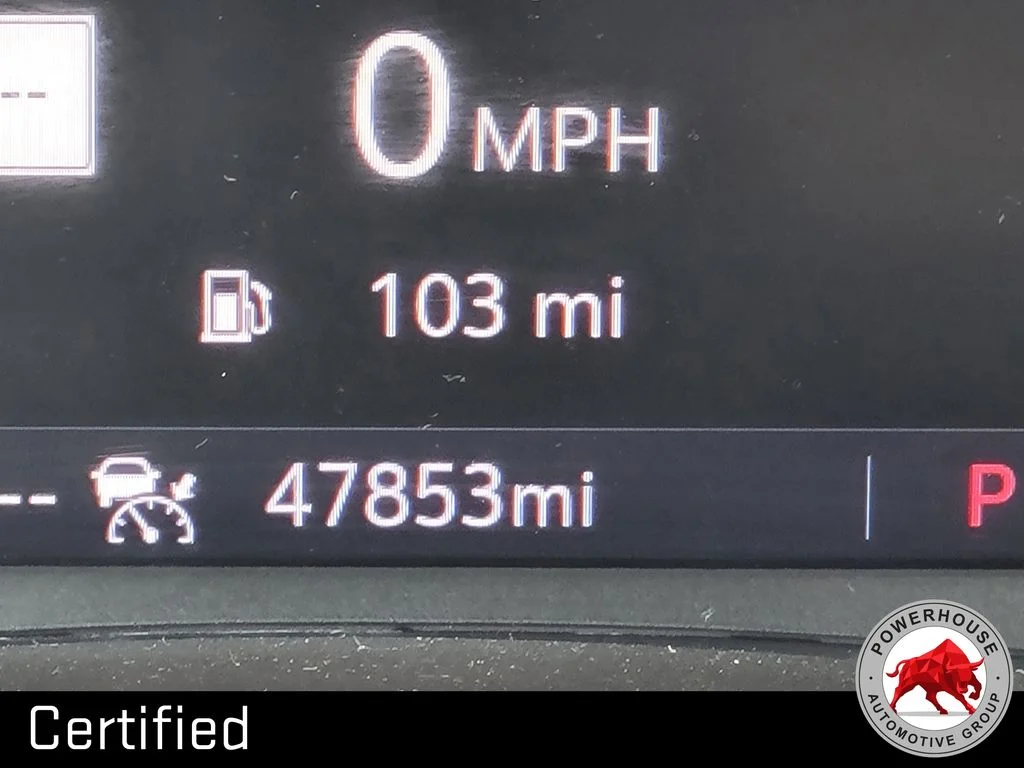 Used 2022 Black GMC SLE image 35