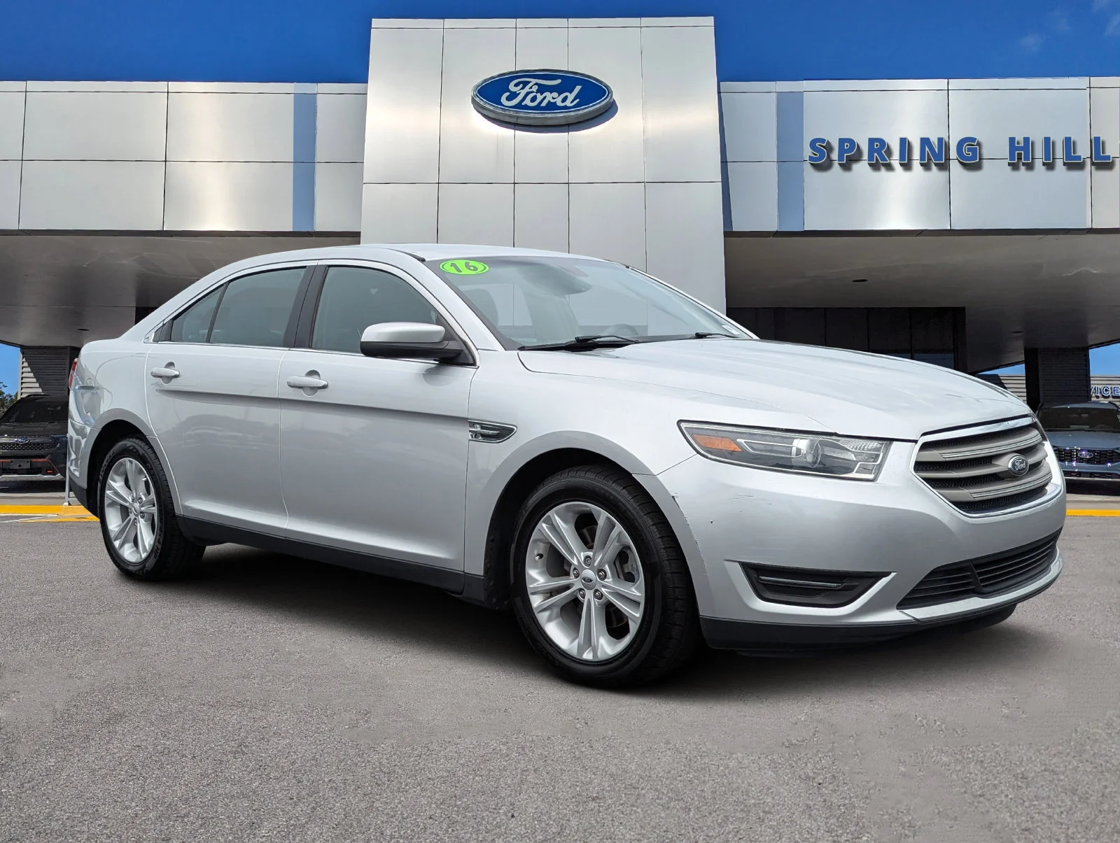 2016 Ford Taurus