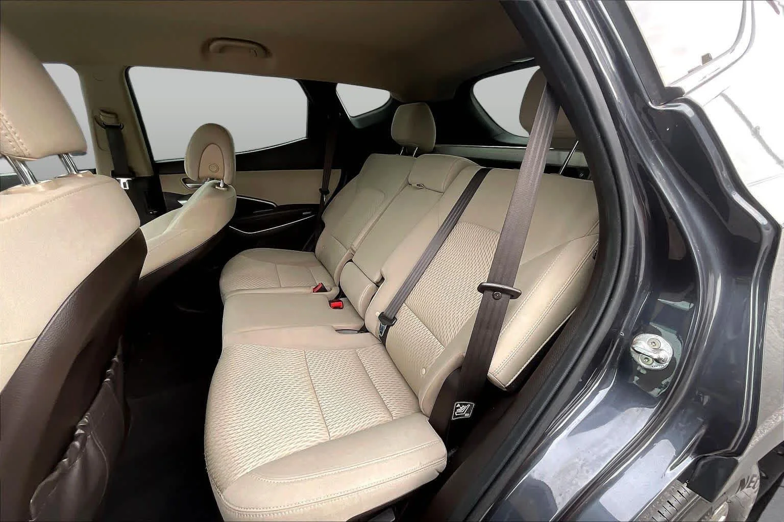 Used 2016 Platinum Graphite Hyundai  image 19