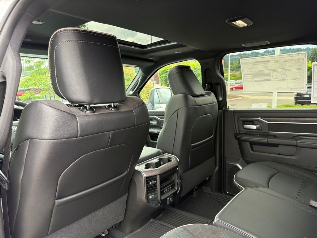 New 2026 Bright White Clear-Coat Exterior Paint RAM Laramie image 31