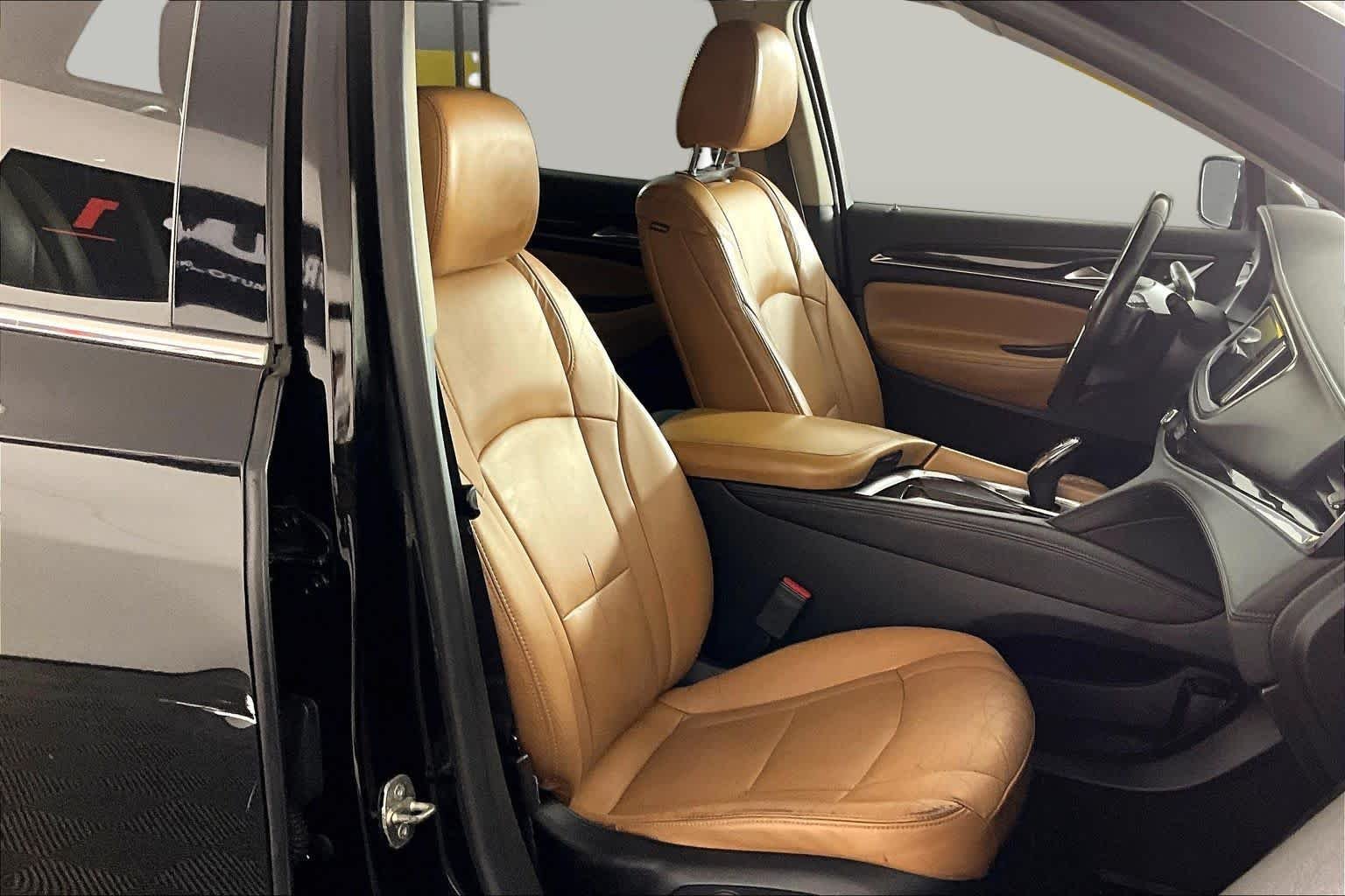 Used 2018 Ebony Twilight Metallic Buick Premium image 9