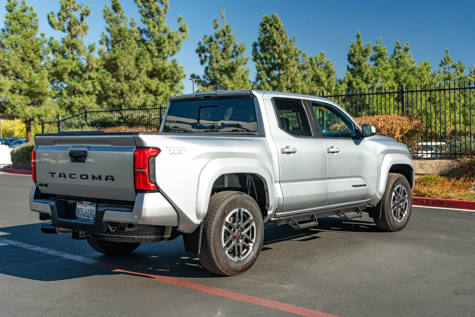 2024 Toyota Tacoma TRD Sport - Photo 11