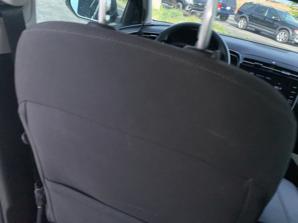 Used 2023 White Hyundai SE image 16
