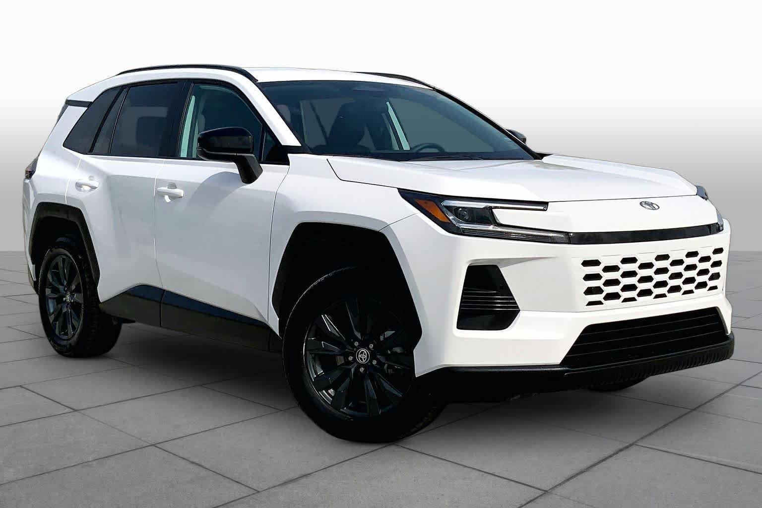 Certified Used 2026 Ice Cap Toyota XLE Premium image 3