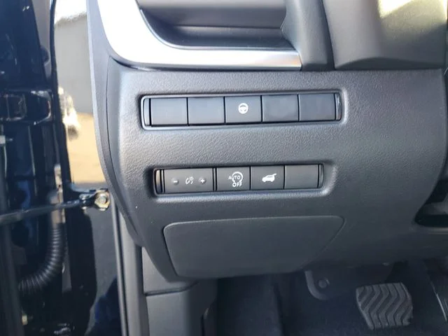 2026 Nissan Rogue SV - Photo 10