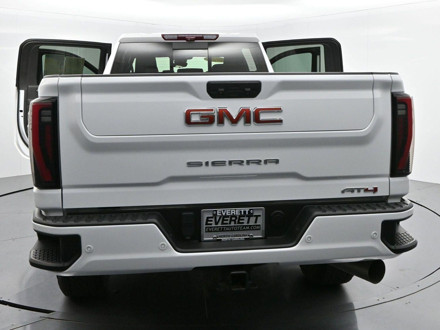 Used 2024 Summit White GMC AT4 image 44