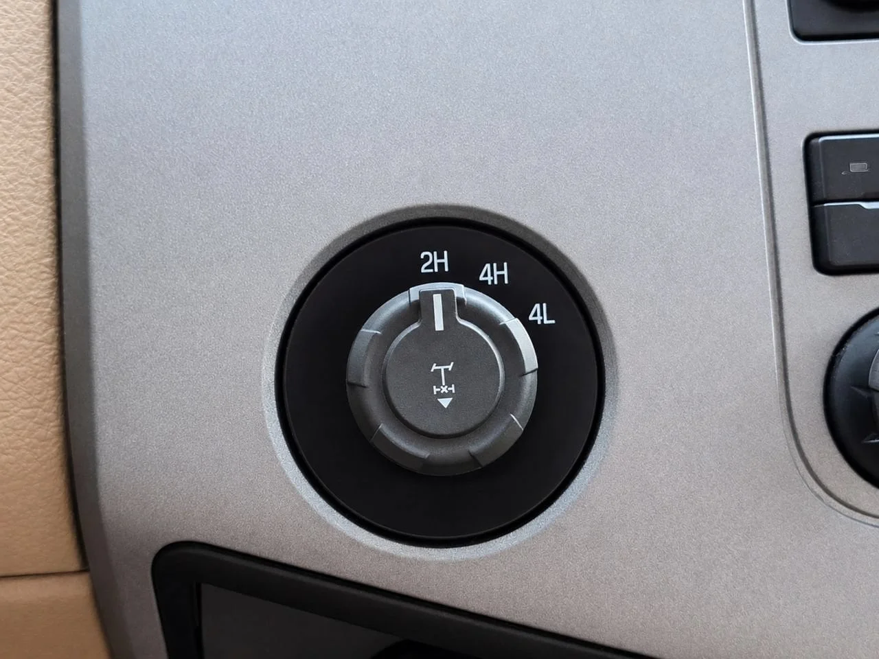 Used 2016 Caribou Ford  image 23