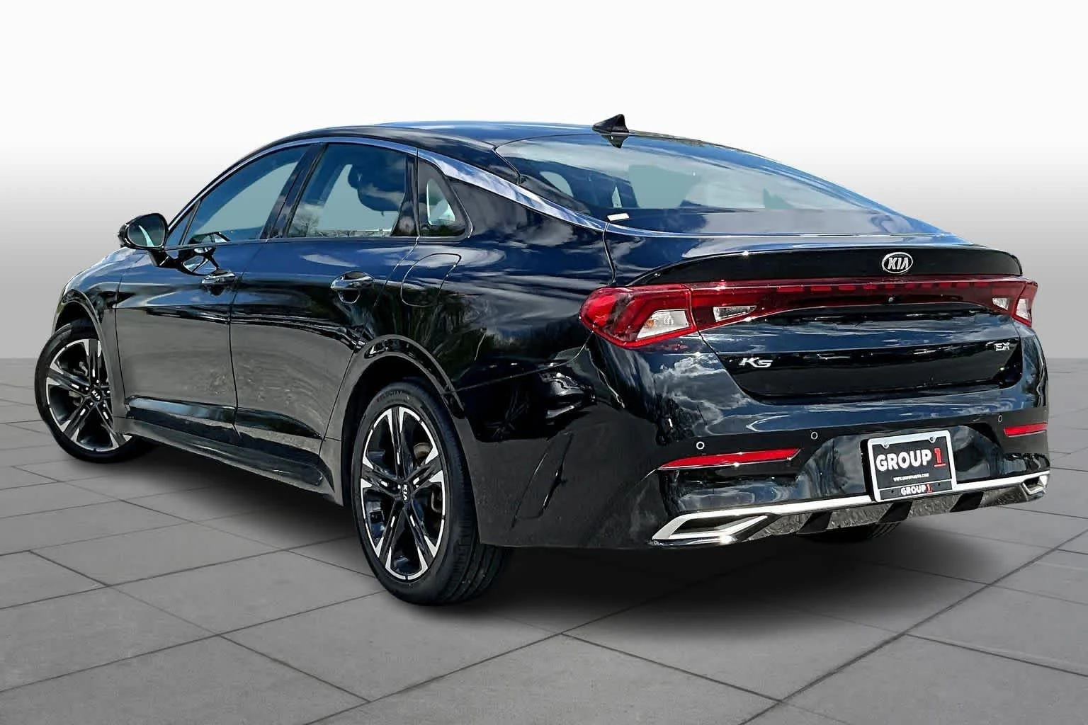 Used 2021 Ebony Black Kia EX image 21