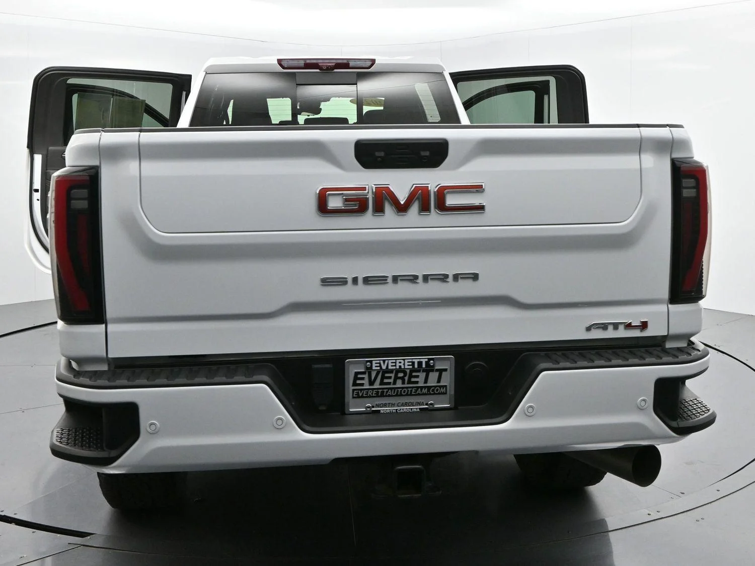 Used 2024 Summit White GMC AT4 image 44
