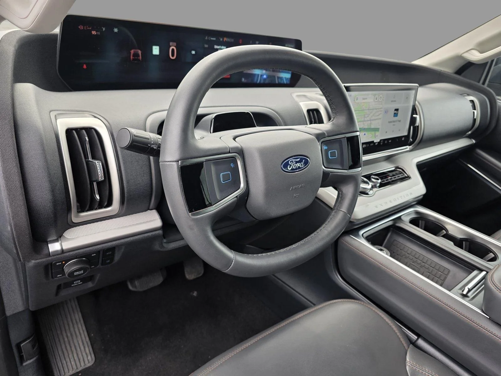 Used 2025 Agate Black Ford Active image 11