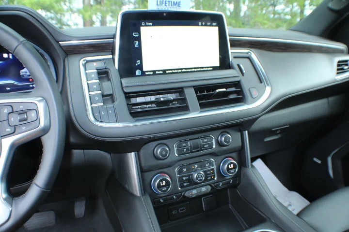Used 2023 Sterling Gray Metallic Chevrolet Z71 image 11