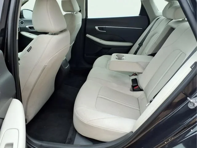 Used 2024  Hyundai SEL image 20