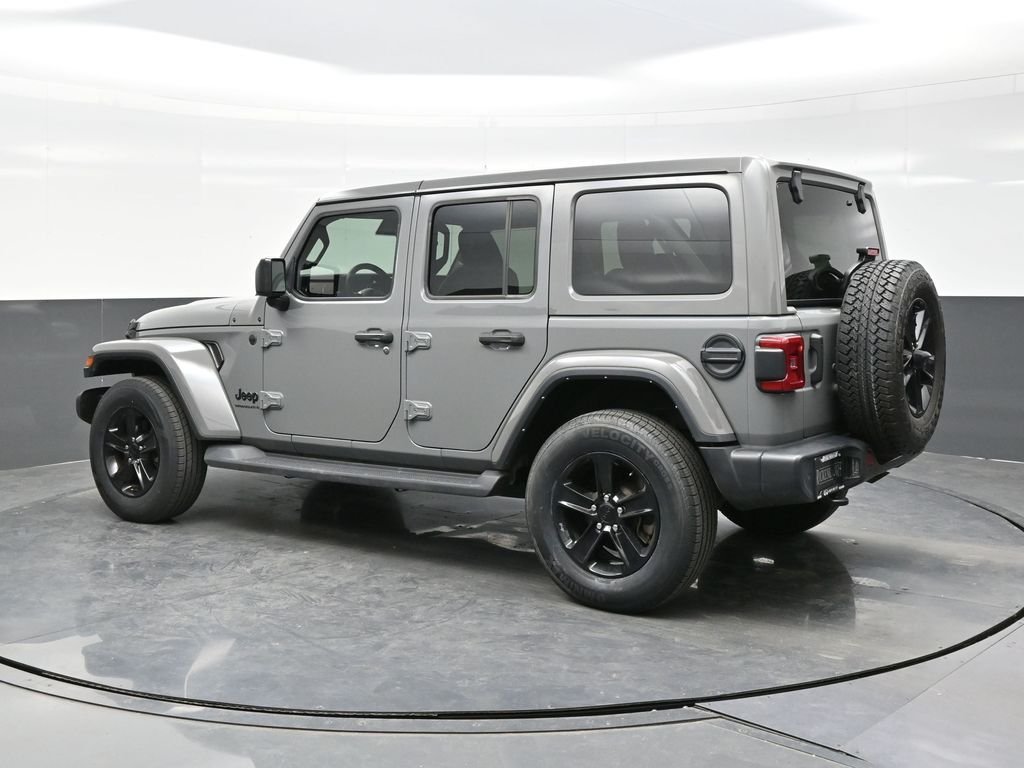Used 2023 Gray Jeep Altitude image 4