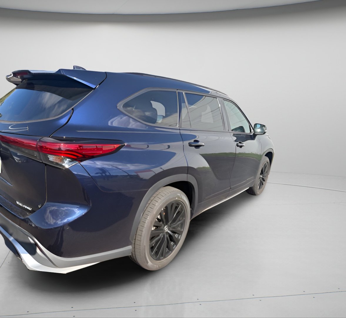 Used 2023 Blueprint Toyota Limited image 8