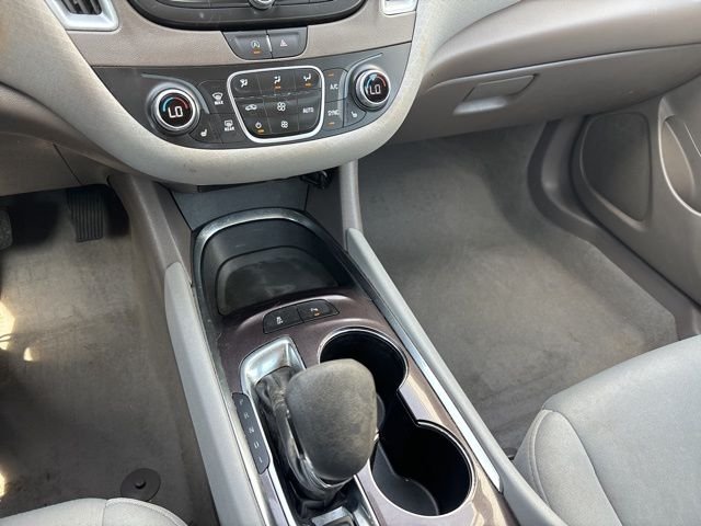 Used 2024 Gray Chevrolet LT image 26