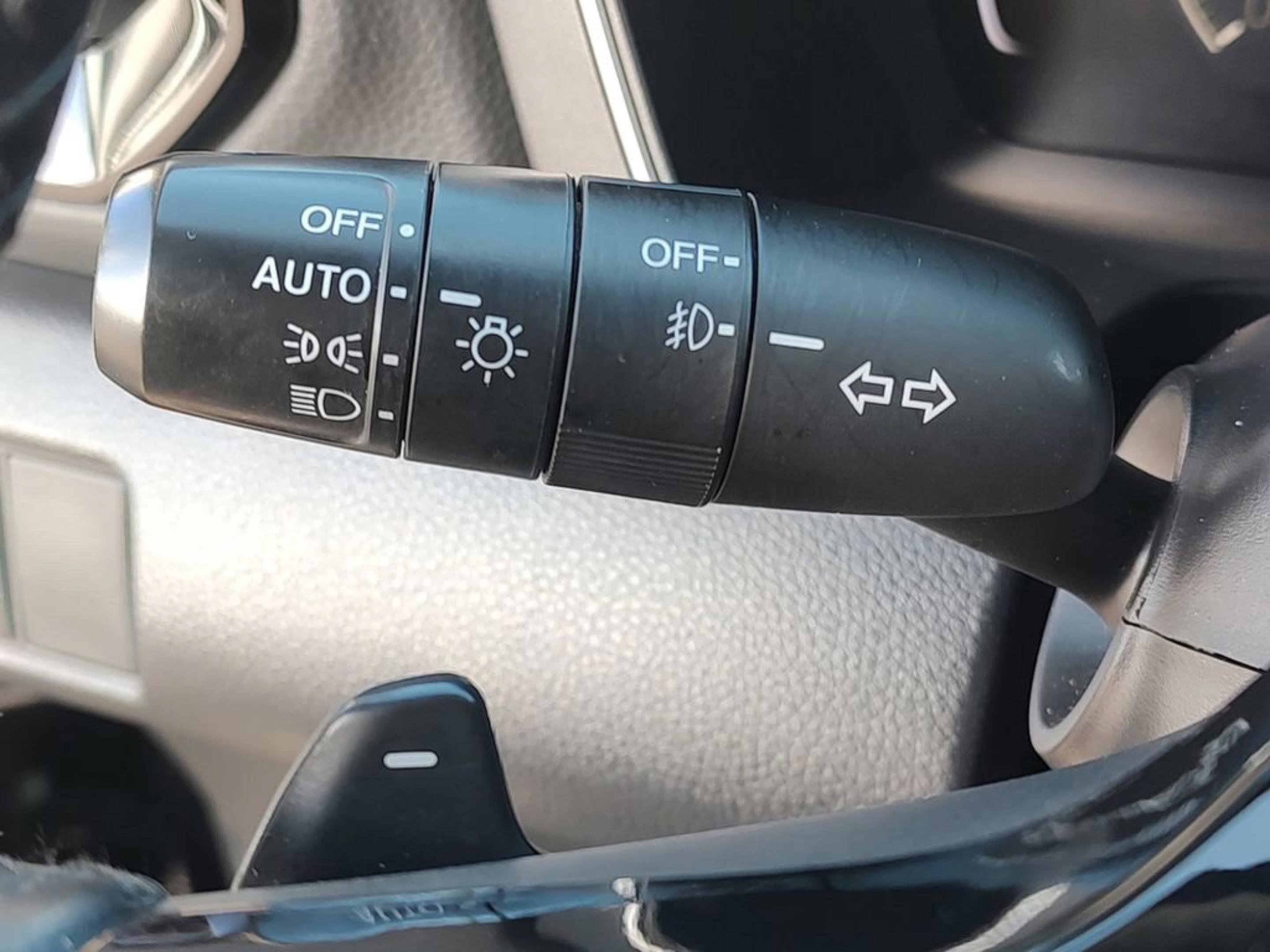 Used 2025 Black Honda EX-L image 23
