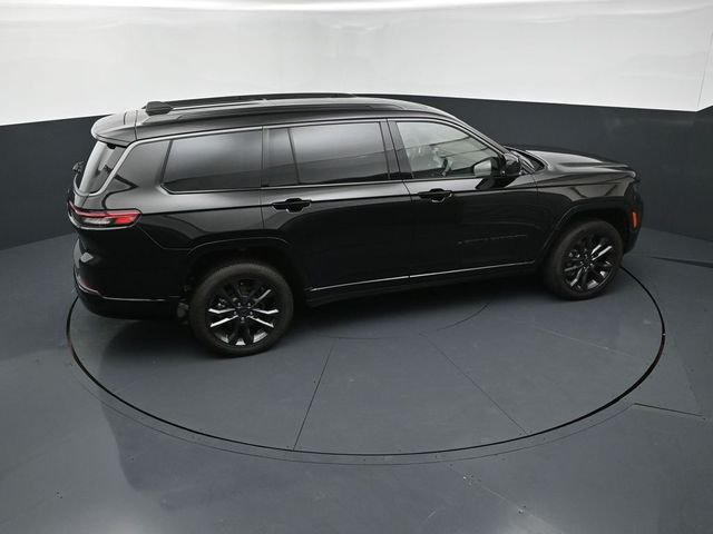 New 2026 Diamond Black Crystal Pearl-Coat Exterior Paint Jeep Limited image 18