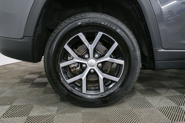 Used 2025 Gray Jeep Limited image 17