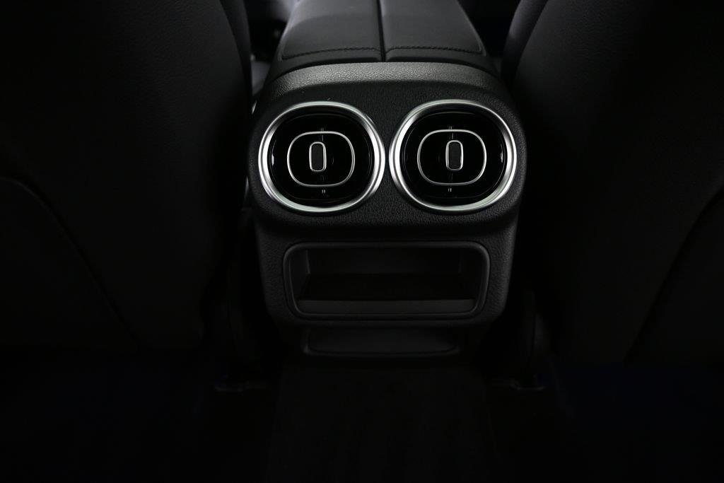 New 2026 MANUFAKTUR Alpine Grey Mercedes-Benz GLC 300 image 18