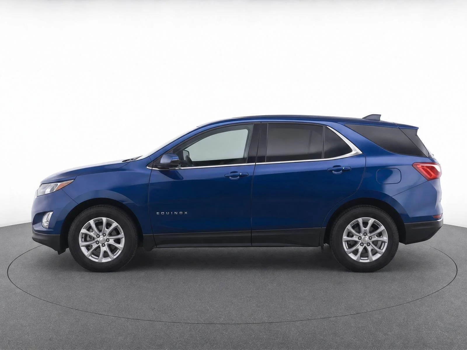 Used 2020 Pacific Blue Metallic Chevrolet LT image 3