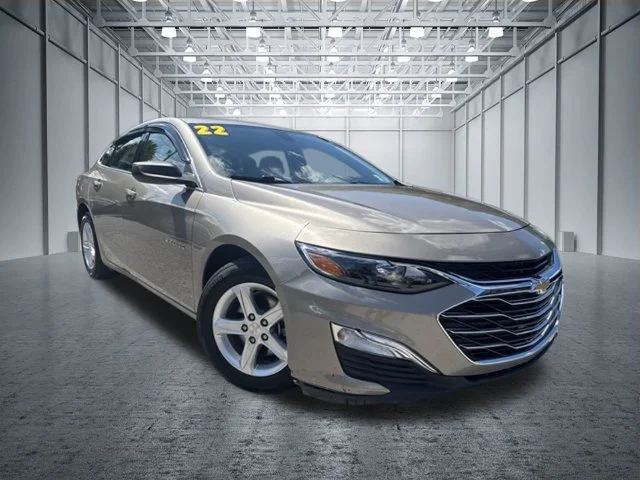 Used 2022 Gray Chevrolet LS image 2