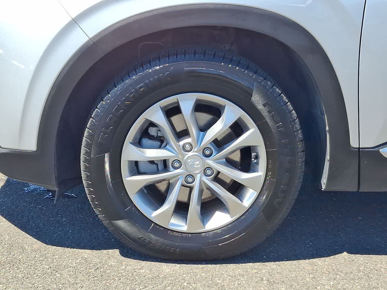 Certified Used 2019 Symphony Silver Hyundai SEL image 29