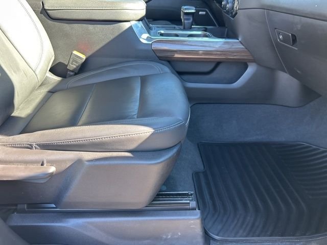 Used 2025 White Chevrolet RST image 51