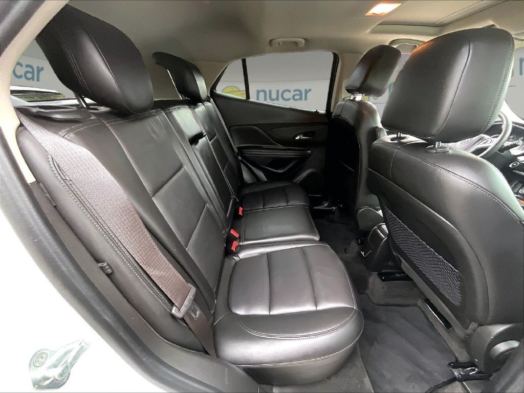 Used 2017 White Buick Essence image 16