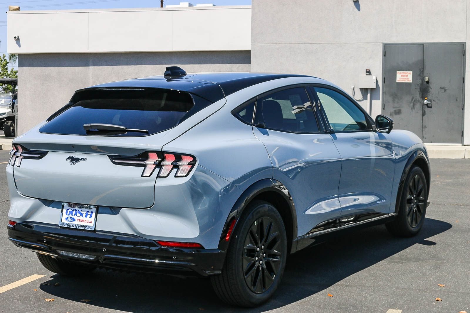 New 2026 Glacier Gray Metallic Tri-coat Ford Premium image 9